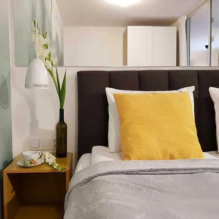 公寓 Gdansk Stare Miasto - Mirror Apartament - 43M, 4 Osoby, 2Min Od Starowki, Bezplatny Parking, Self Chek In *