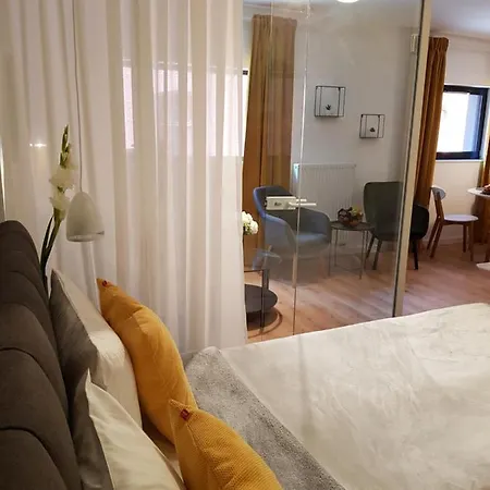 Gdansk Stare Miasto - Mirror Apartament - 43M, 4 Osoby, 2Min Od Starowki, Bezplatny Parking, Self Chek In *