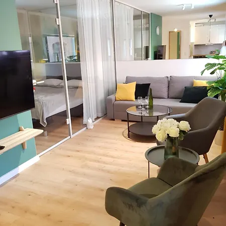 公寓 Gdansk Stare Miasto - Mirror Apartament - 43M, 4 Osoby, 2Min Od Starowki, Bezplatny Parking, Self Chek In *