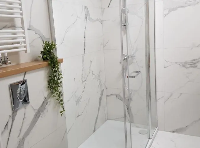 Stare - Mirror - 43m, 4 Osoby, 2min Od Starówki, Bezpłatny Parking, Self Chek In Apartamento *