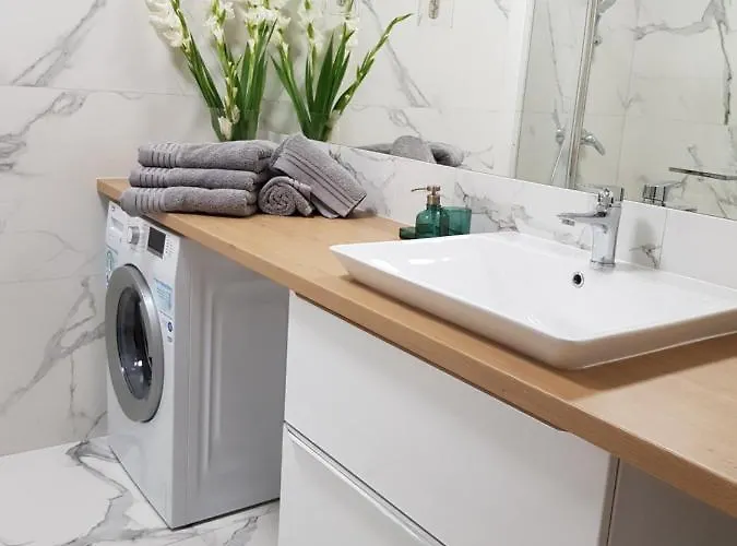 Stare - Mirror - 43m, 4 Osoby, 2min Od Starówki, Bezpłatny Parking, Self Chek In