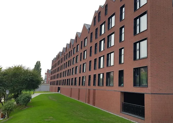 Stare - Mirror - 43m, 4 Osoby, 2min Od Starówki, Bezpłatny Parking, Self Chek In Apartamento *