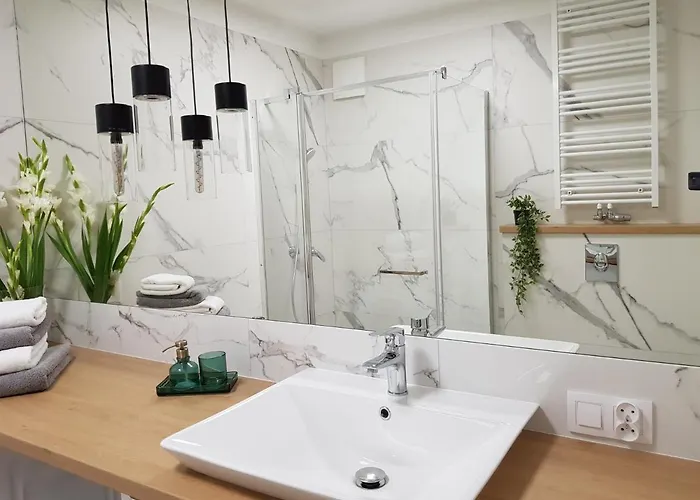 Apartament Stare - Mirror - 43m, 4 Osoby, 2min Od Starówki, Bezpłatny Parking, Self Chek In *