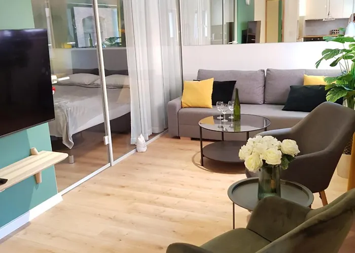Apartament Stare - Mirror - 43m, 4 Osoby, 2min Od Starówki, Bezpłatny Parking, Self Chek In *