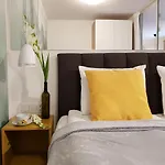 Apartamento Stare - Mirror - 43m, 4 Osoby, 2min Od Starówki, Bezpłatny Parking, Self Chek In *